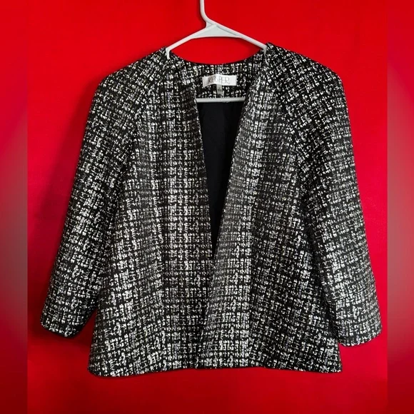 #409-Kasper Black/Silver/Gold 100%Polyester Woman’s Blazer Size 4 in EUC!! - Picture 1 of 4